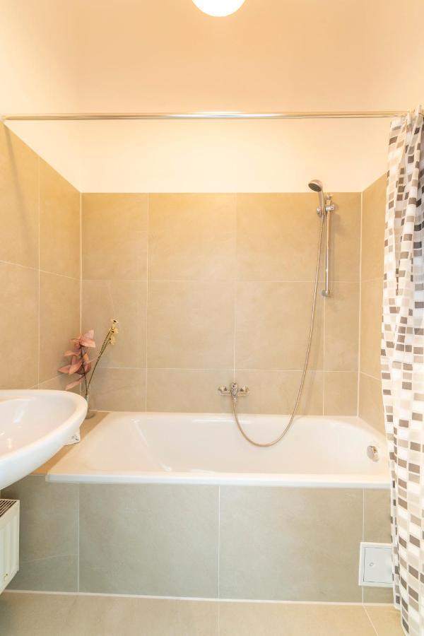 וינה Josef'S Home I Urban Classic Apartment I 03 מראה חיצוני תמונה